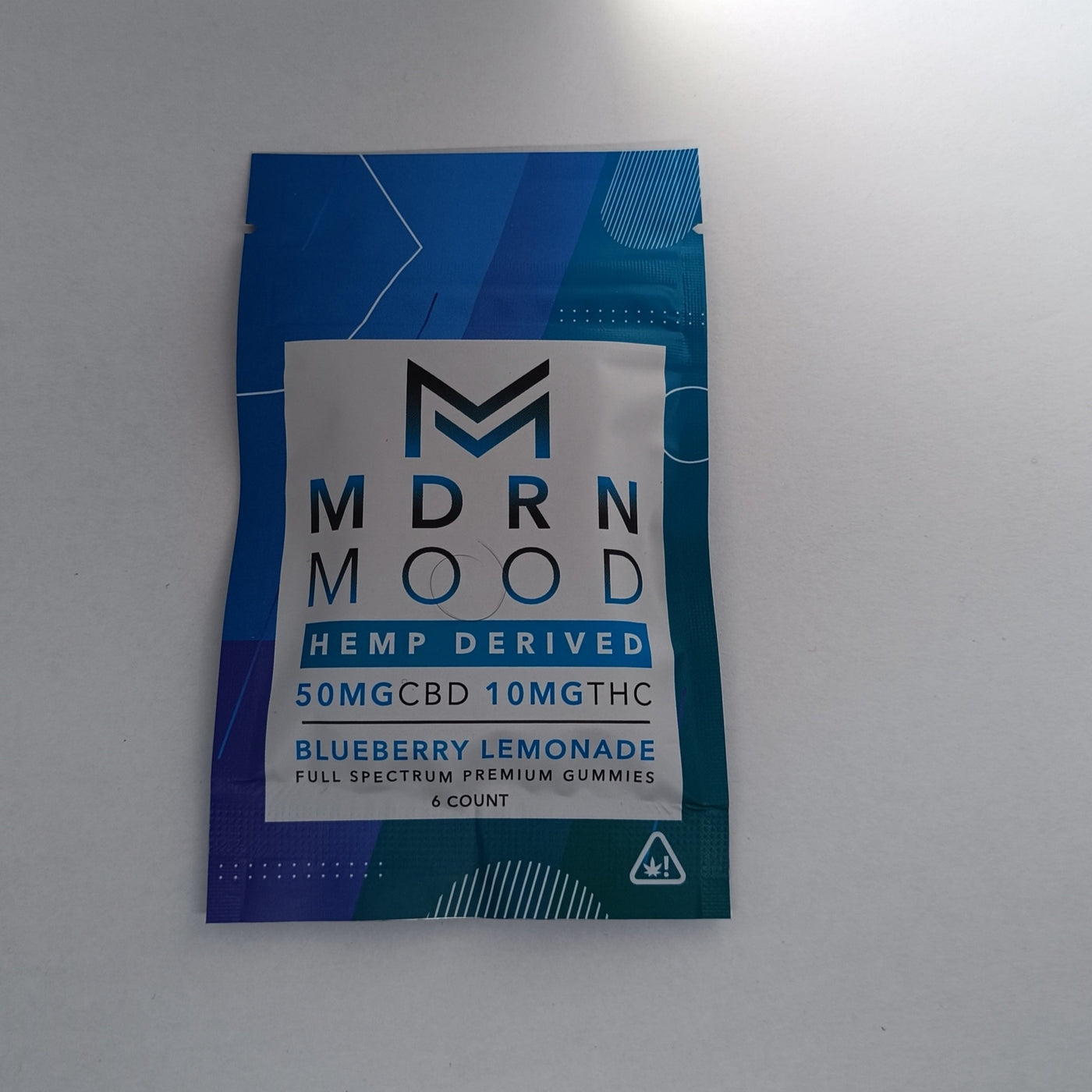 MDRN MOOD - 6 GUMMIES - 50mg CBD/10mg THC - BLUEBERRY LIMONADE